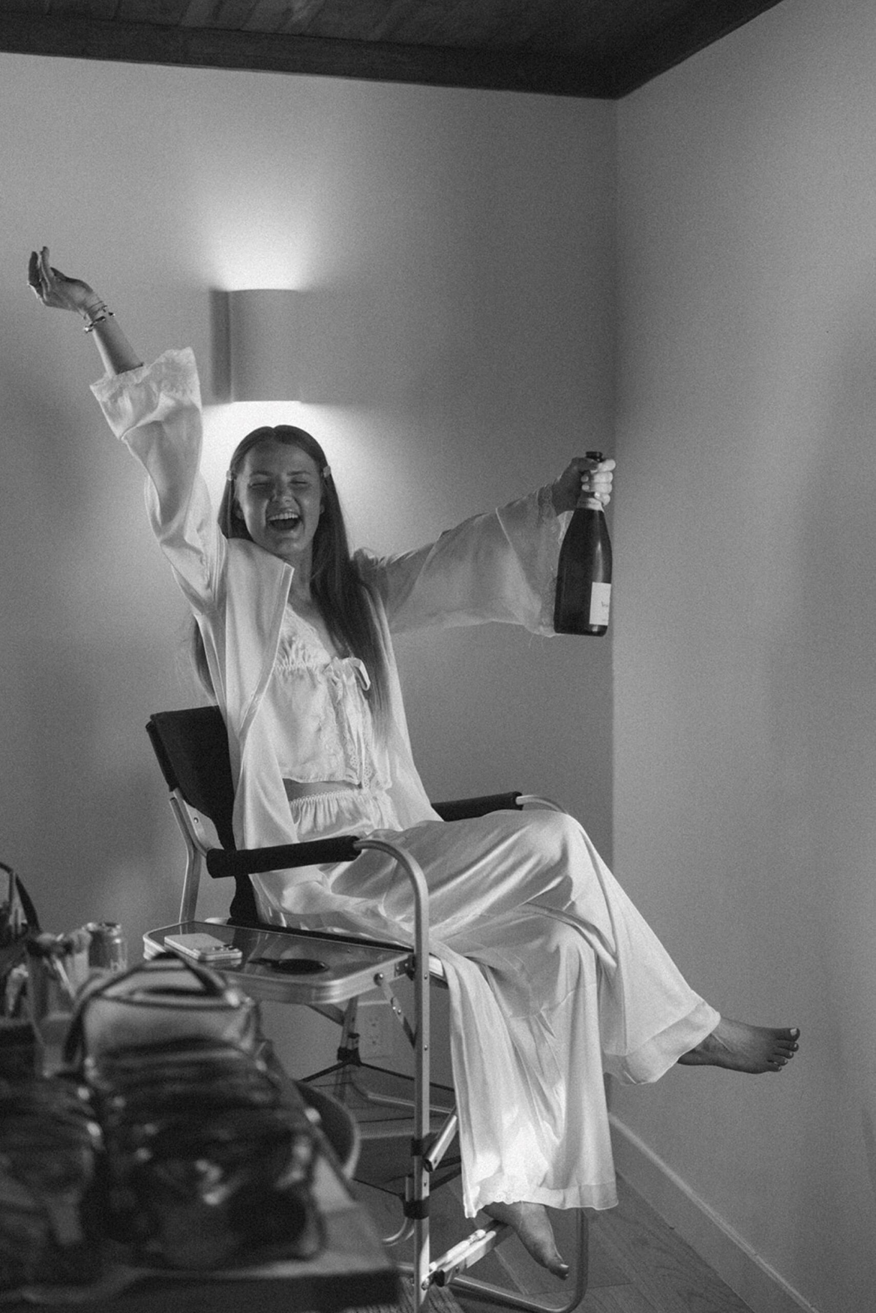 getting ready wedding photo ideas